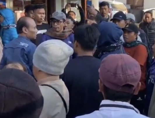 Antrean Tiket Bromo Berujung Ricuh dan Perusakan Kantor, Balai Besar Ungkap Kronologi