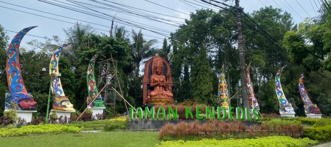 DLH Percantik Taman Ken Dedes, Sambut Wisatawan dari Gerbang Utara Kota Malang