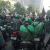 Surabaya Membara: Teriakan Ojol Menggema Seharian