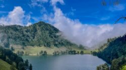 Pendakian Semeru Ditutup 10 Hari, Ada Apa?