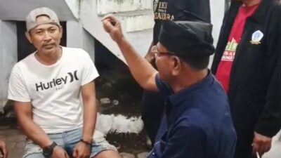 Perang Banner di Kantor PGRI Banyuwangi: Dualisme Kepemimpinan Makin Panas!