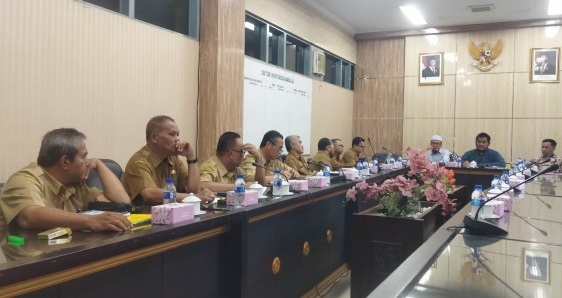 Polemik Pemecatan Kepala Dusun Sidomulyo di Meja DPRD Jember