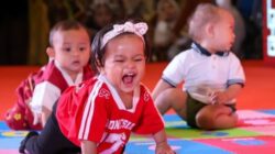 Lomba Bayi Merangkak di Surabaya: Ada Misi Rahasia Selamatkan Bumi