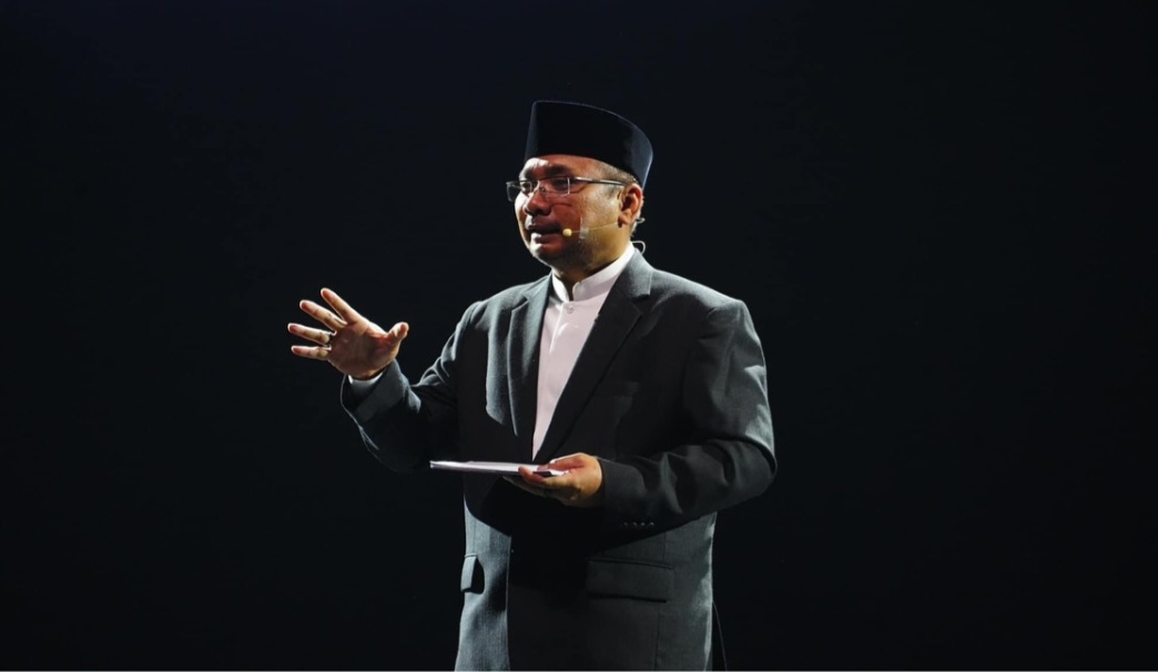 KPK Cekal Mantan Menag Yaqut  ke Luar Negeri