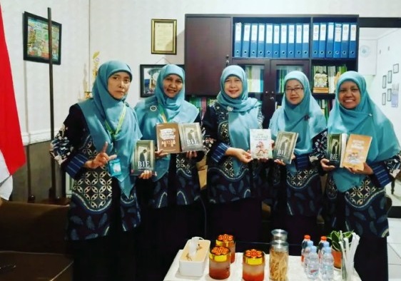 Dari Ruang Kelas ke Pentas Sastra Nasional: Kisah Empat Guru MIN 1 Kota Malang Taklukan Seni Pentigraf