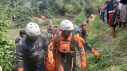 Warga Jombang Geger, Jenazah Pria Ditemukan Mengambang di Sungai