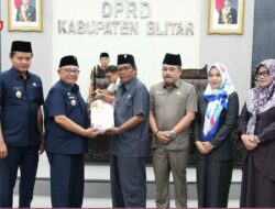 DPRD Blitar Gelar Paripurna, Bupati Sampaikan Nota Keuangan Perubahan APBD 2025