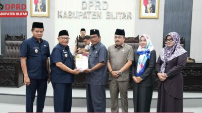 DPRD Blitar Gelar Paripurna, Bupati Sampaikan Nota Keuangan Perubahan APBD 2025