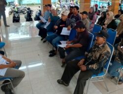 UMKM Jatisari Lawan Minimarket Waralaba