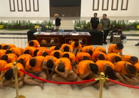 Gerebek Pesta Seks Sesama Jenis di Surabaya, Polisi: