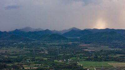 5.700 Desa di Indonesia Masih Gelap Tanpa Listrik 5.700 Desa di Indonesia Masih Gelap Tanpa Listrik