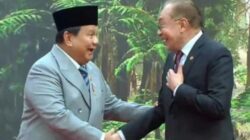 Prabowo Disambut Hangat Anwar Ibrahim di KTT Ke-47 ASEAN Prabowo Disambut Hangat Anwar Ibrahim di KTT Ke-47 ASEAN