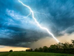 BMKG Juanda: Cuaca Ekstrem Ancam 23 Wilayah di Jatim hingga 5 November