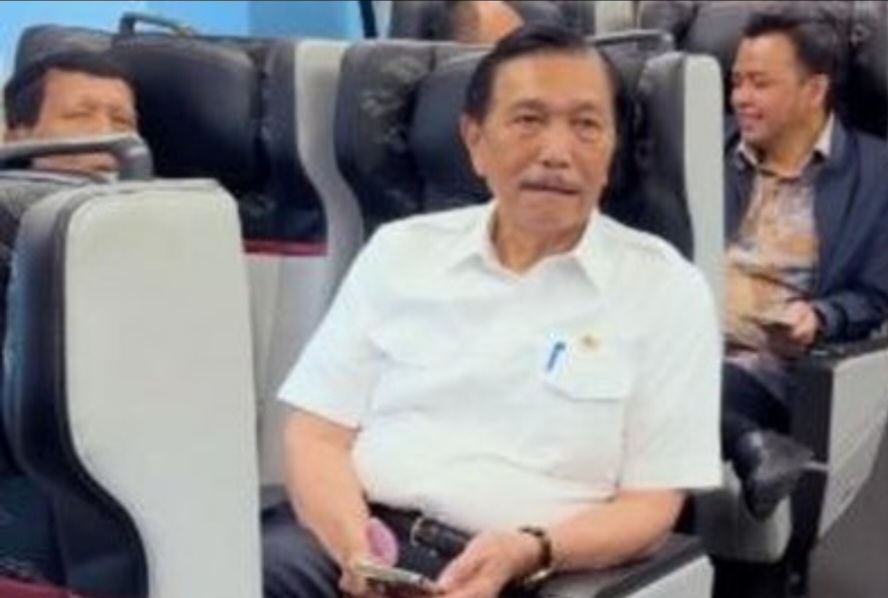 Luhut Ungkap Whoosh Sudah Mampu Tutupi Biaya Operasional Luhut Ungkap Whoosh Sudah Mampu Tutupi Biaya Operasional