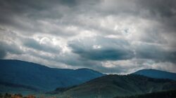 Bibit Siklon 97S dan 98S Muncul Dekat Indonesia, BMKG Peringatkan Potensi Cuaca Ekstrem