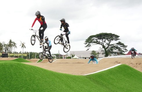Banyuwangi BMX Supercross 2025: Indonesia Cetak Sejarah di Trek Terpanjang Asia Banyuwangi BMX Supercross 2025: Indonesia Cetak Sejarah di Trek Terpanjang Asia