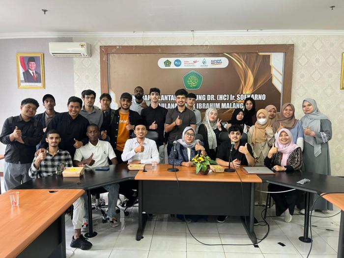 Kukuhkan Visi Kampus Global, UIN Malang Gelar Diskusi Mahasiswa Lintas Negara Kukuhkan Visi Kampus Global, UIN Malang Gelar Diskusi Mahasiswa Lintas Negara