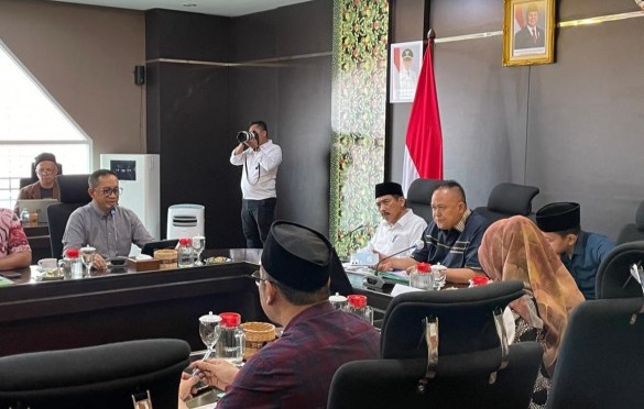 Paradoks PT JGU: Aset Raksasa, Kontribusi PAD Jatim Kerdil Paradoks PT JGU: Aset Raksasa, Kontribusi PAD Jatim Kerdil