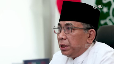 Penuhi Panggilan Sesepuh NU, Gus Yahya Ziarah ke Makam KH Hasyim Asy’ari