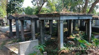 Wisata Kuburan Londo Mati Suri: Jejak Freemason yang Terlupakan