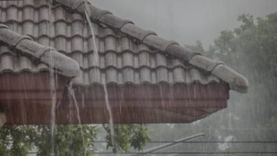 BMKG Peringatkan Cuaca Ekstrem saat Nataru: Jawa, Bali, Nusa Tenggara Berpotensi Hujan Sangat Tinggi