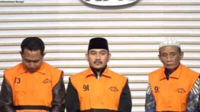 KPK Tetapkan Bupati Bekasi dan Ayahnya sebagai Tersangka Kasus Suap Ijon Proyek