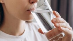 Waspada! 4 Kebiasaan Pagi Ini Tanpa Sadar Bisa Merusak Fungsi Ginjal