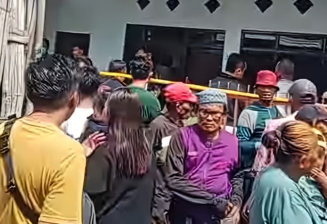 Tragedi Satu Keluarga Tewas di Situbondo, Mengarah ke Pembunuhan Berujung Bunuh Diri Tragedi Satu Keluarga Tewas di Situbondo, Mengarah ke Pembunuhan Berujung Bunuh Diri