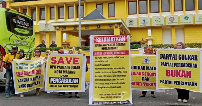 Gejolak Beringin: Musda Golkar Malang Diprotes, Muncul Nama Abah Anton Gejolak Beringin: Musda Golkar Malang Diprotes, Muncul Nama Abah Anton