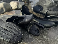 Pantai Inggris Muntahkan Ratusan Sepatu Victoria, Sisa Kapal Karam?