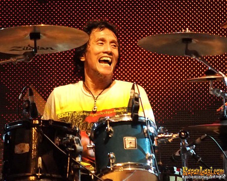 Yaya Moektio, Mantan Drummer God Bless dan Gong 2000, Berpulang Yaya Moektio, Mantan Drummer God Bless dan Gong 2000, Berpulang