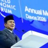 Diplomasi Bola Prabowo di Davos