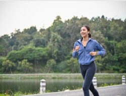 ​Lawan Lemak Perut dengan 4 Rutinitas Sederhana saat Memulai Hari