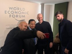 Prabowo Ngobrol Bareng Zidane di Tengah Forum Ekonomi Dunia
