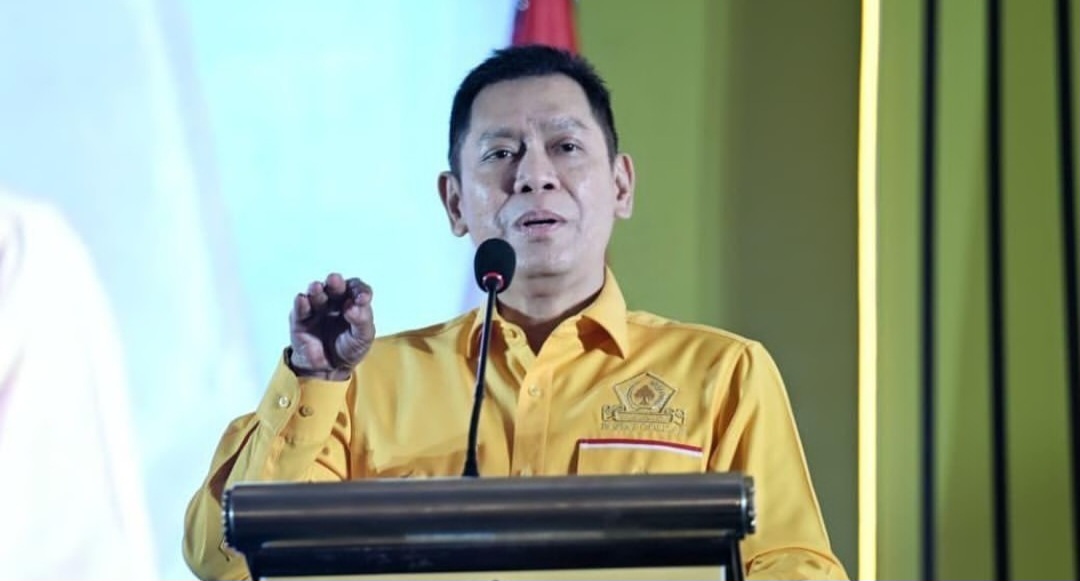 DPR Sahkan Adies Kadir Calon Hakim MK Usulan Parlemen