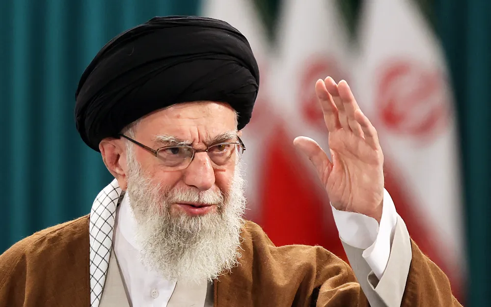 Nyawa Khamenei Terancam, Pezeshkian Tabuh Genderang Perang