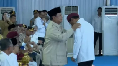 Dipeluk Prabowo, Tangis Gus Ipul Pecah saat Sebut Sekolah Rakyat sebagai Warisan Harapan