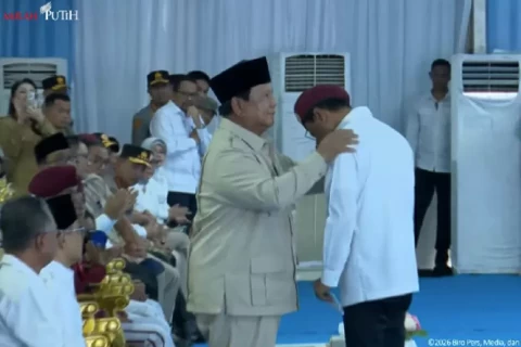 Dipeluk Prabowo, Tangis Gus Ipul Pecah saat Sebut Sekolah Rakyat sebagai Warisan Harapan