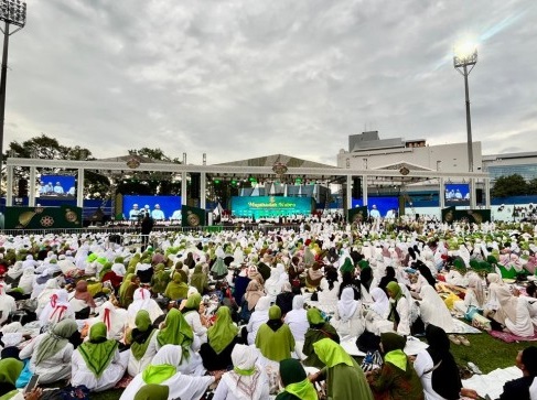 Satu Abad NU di Gajayana: Air Mata Langit dan Doa untuk Negeri