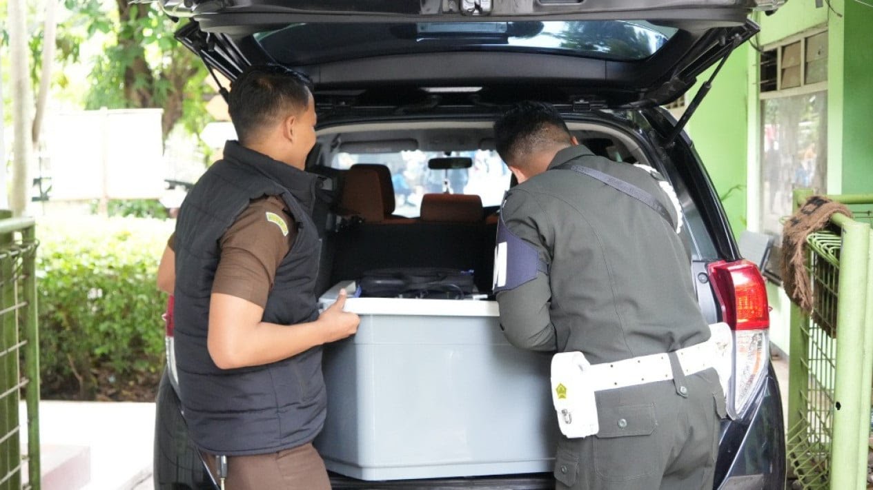 Usut Dugaan Korupsi Pengelolaan Keuangan 2013–2024, Kejati Jatim Geledah Kantor Kebun Binatang Surabaya