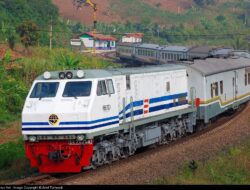 Banjir Rendam Dua Jembatan Rel di Grobogan, Jalur KA Ditutup Sementara