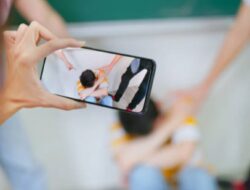 Guru di Jember Dibebastugaskan gegara Menyuruh Puluhan Murid Telanjang