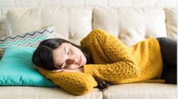 Benarkah Tidur Siang saat Puasa Bernilai Ibadah? Ini Penjelasan Ustaz Adi Hidayat