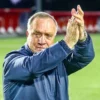 Advocaat Mundur sebagai Pelatih Curacao jelang Piala Dunia, Apa Sebabnya?