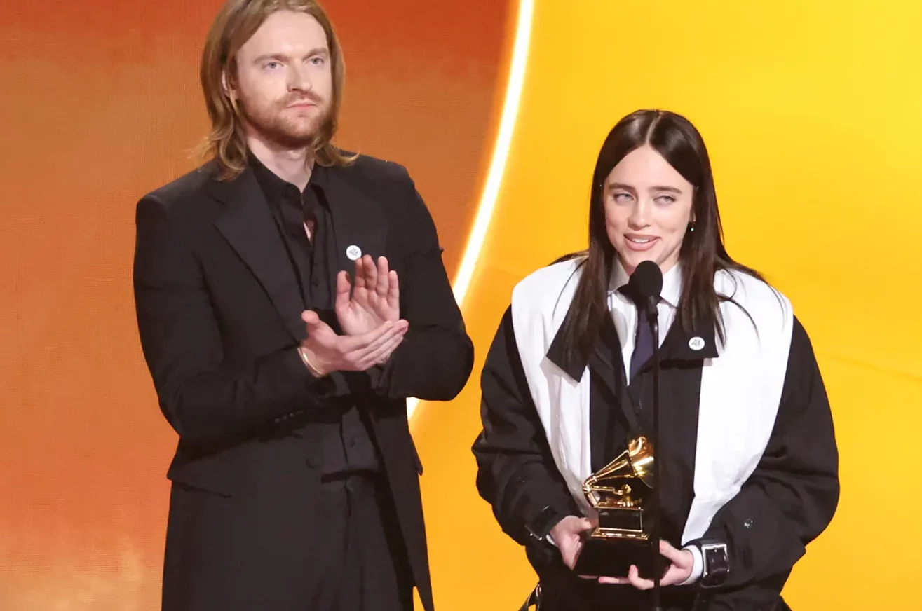 Grammy 2026 Memanas: Musik, Politik, dan Rekor Baru Kendrick Lamar Grammy 2026 Memanas: Musik, Politik, dan Rekor Baru Kendrick Lamar