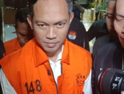 Goodie Bag THR Cilacap: Taktik Bupati Palak Pejabat demi Suap Aparat