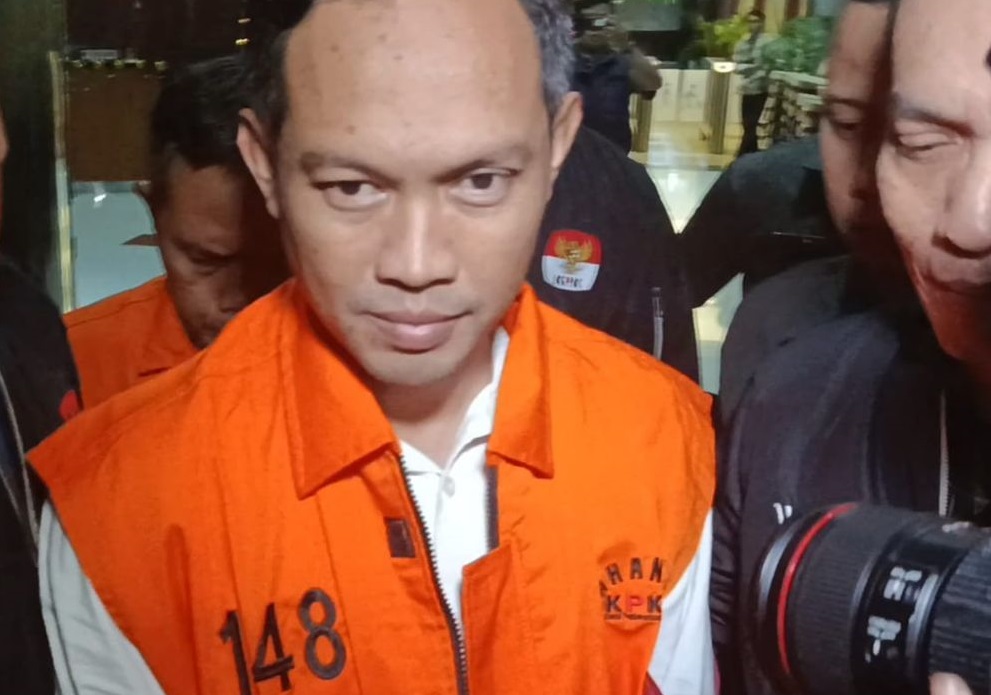 Goodie Bag THR Cilacap: Taktik Bupati Palak Pejabat demi Suap Aparat