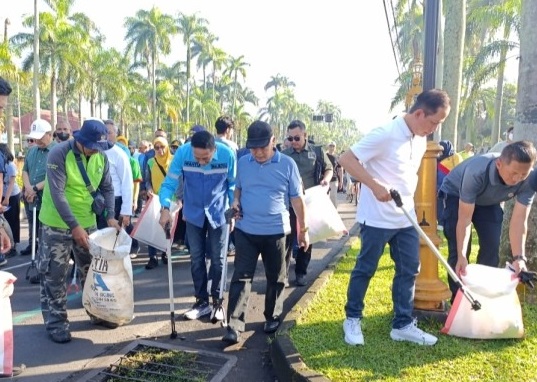 Ambisi Bebas Sampah 2029: Evaluasi Kritis di Balik Janji Pemerintah