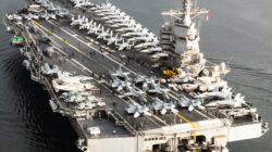 Kapal Induk Terbesar AS Terbakar, akibat Rudal Iran?