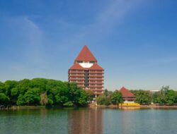 UI Akan Bina Mahasiswi yang Coret-Coret Sorban Polwan saat Demo di Mabes Polri